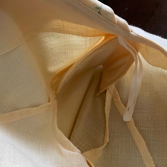 Vintage Leslie Fay Skirt Suit | 8P | Dainty Yellow Flower Pattern - Picture 9 of 9